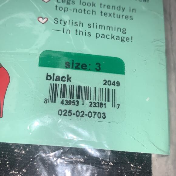 SPANX Assets by Sara Blakely Shaping Tights. Textured Wish Bone. Black. Size 3 - Picture 7 of 9